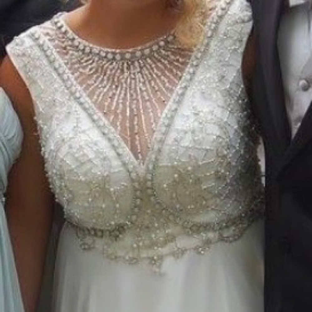 A size 14 formal/ prom dress. Jovani.